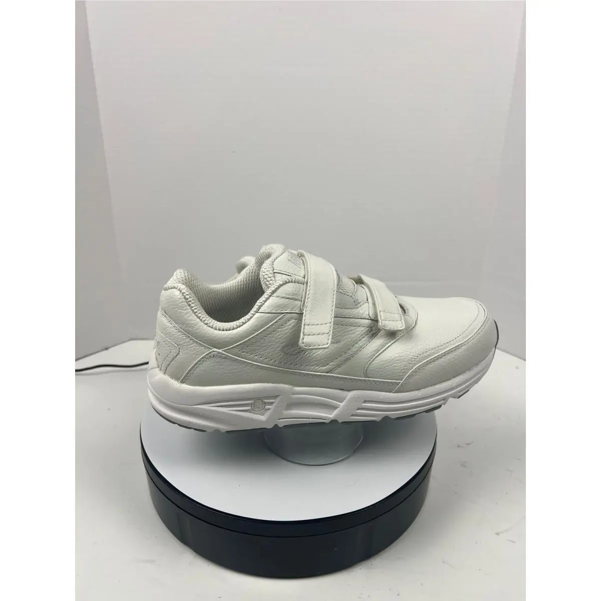 Brooks shoes - Brooks Addiction Walker V-Strap - Addiction Walker - White 10