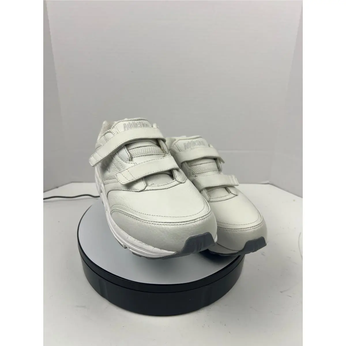 Brooks shoes - Brooks Addiction Walker V-Strap - Addiction Walker - White 13