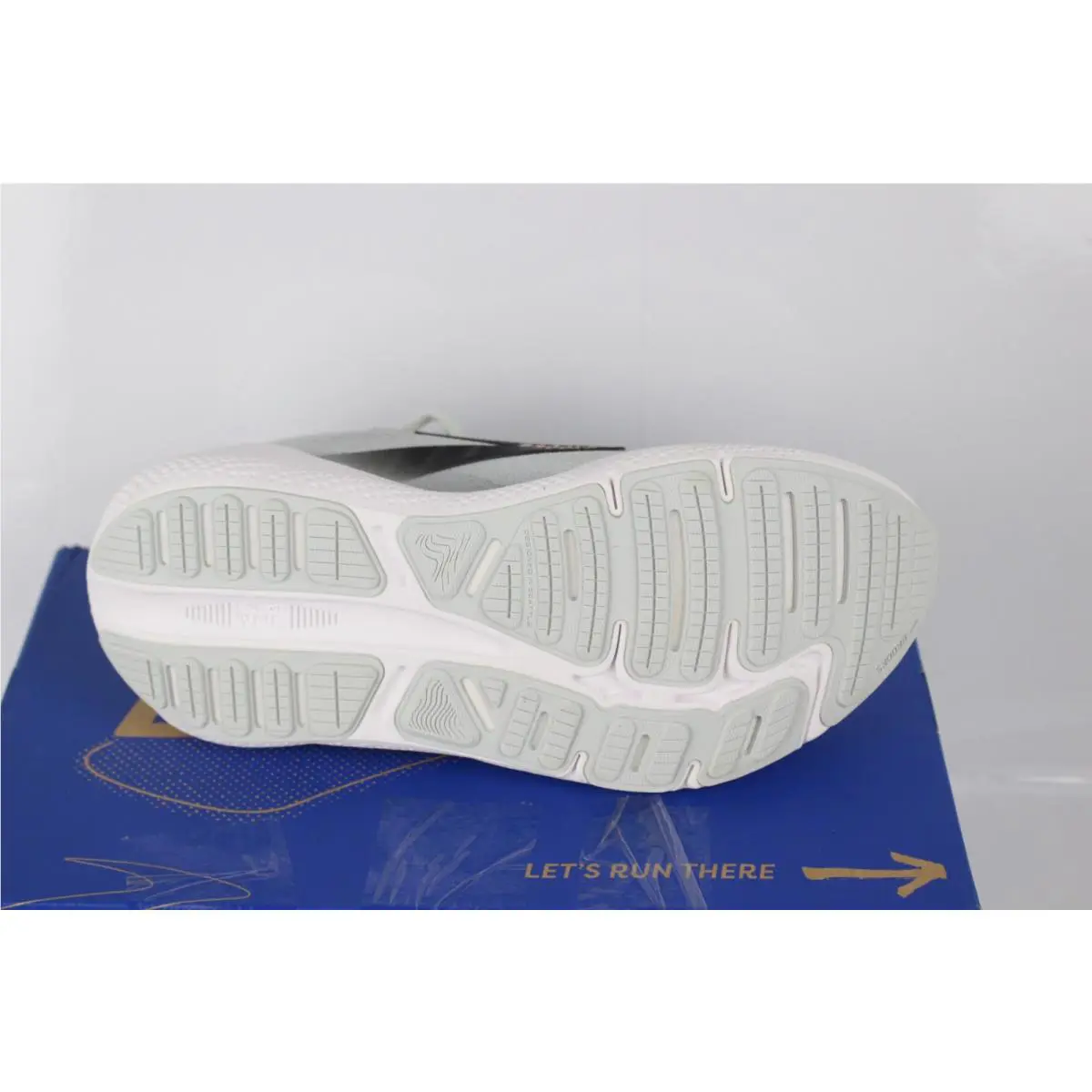 Brooks shoes - Brooks Defyance Max - Defyance Max - 120447 1B 008 - Gray 4