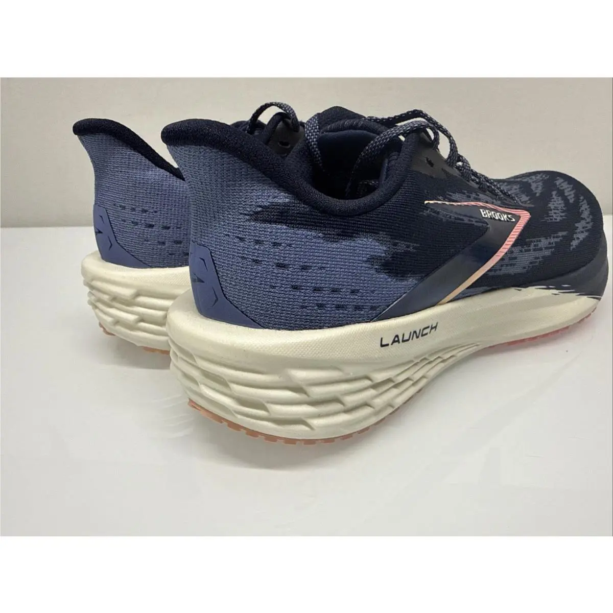 Brooks shoes - Brooks Launch 11 - Launch - Blue 1