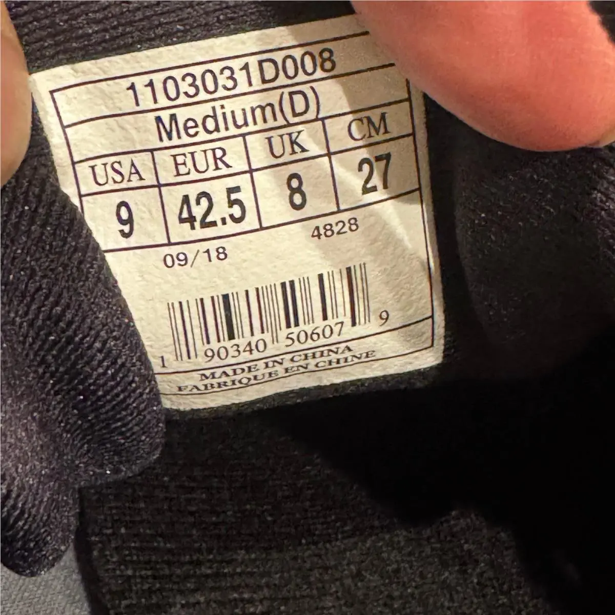 Brooks shoes - Black 3
