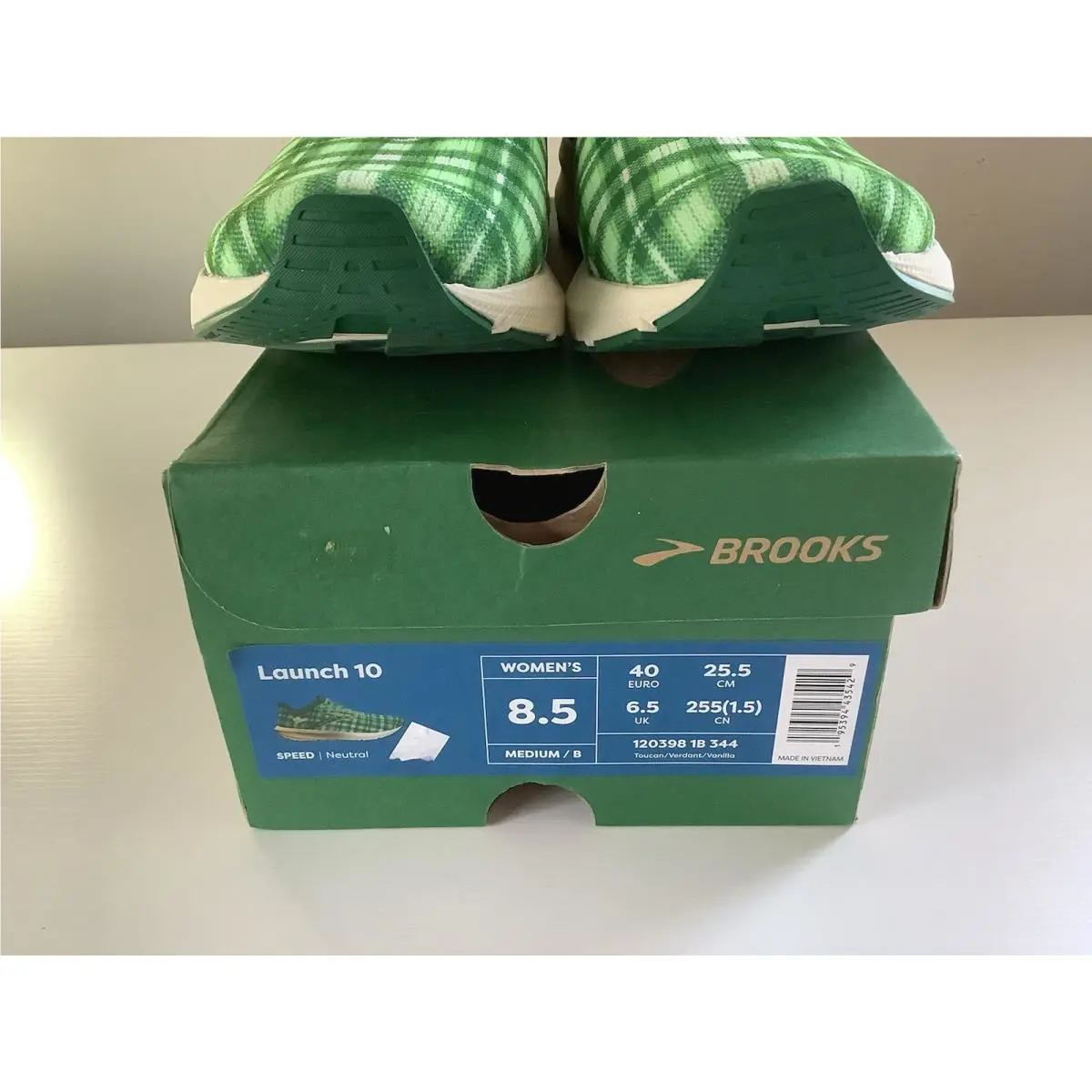 Brooks shoes - Brooks Launch 10 - Launch - Green 3