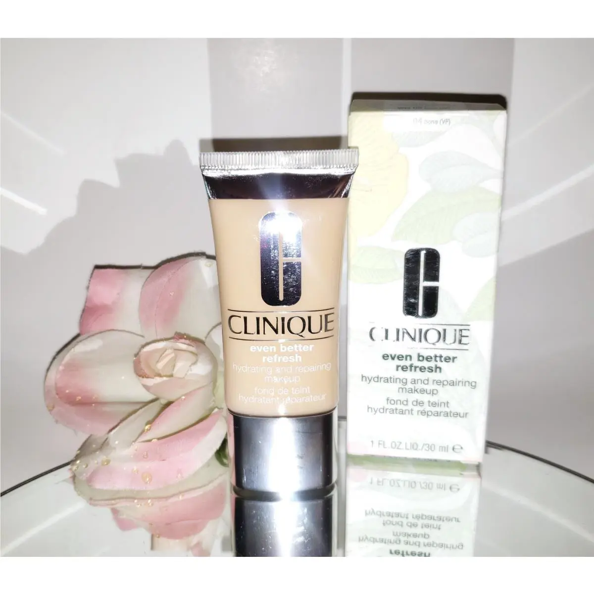 Clinique Even Better Refresh Hydrating and Repairing Makeup Foundation 1oz Pick