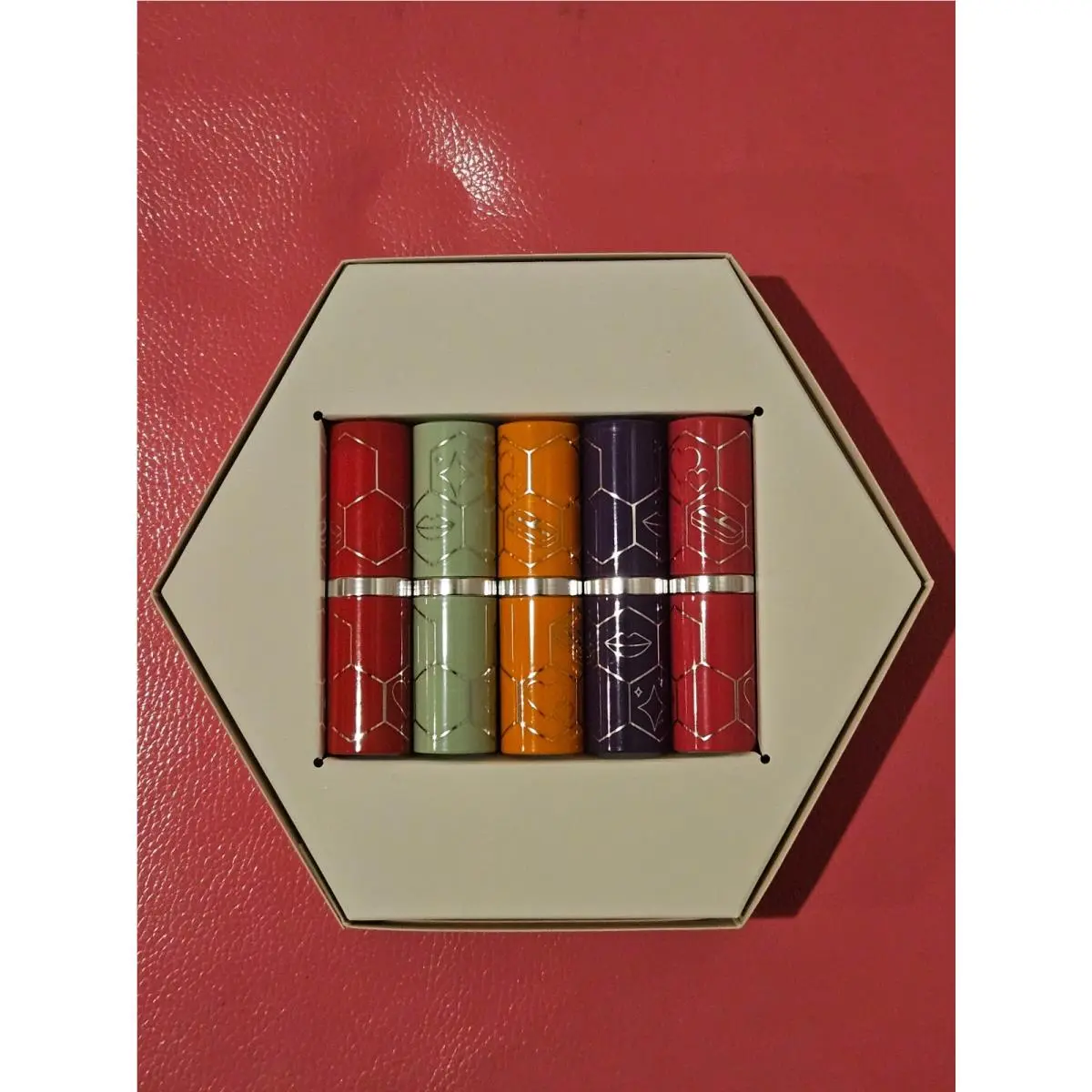 Clinique Kisses 5-Pc Dramatically Different Lipstick Shaping Lip Colour