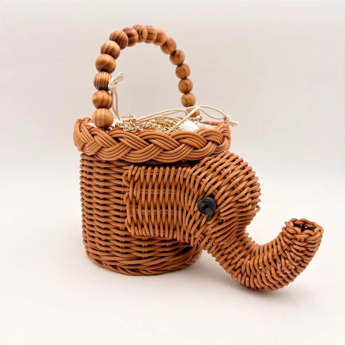 Tommy Bahama Elephant Wicker Basket Bag Wood Bead Handle Gold Cha