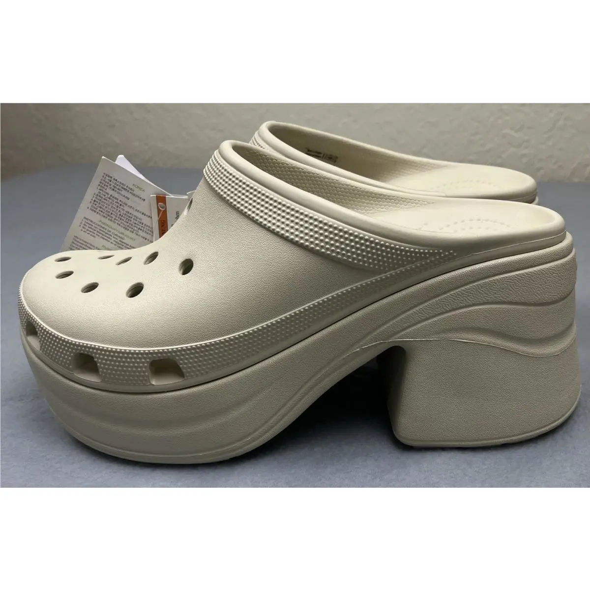 Crocs shoes - Beige 1