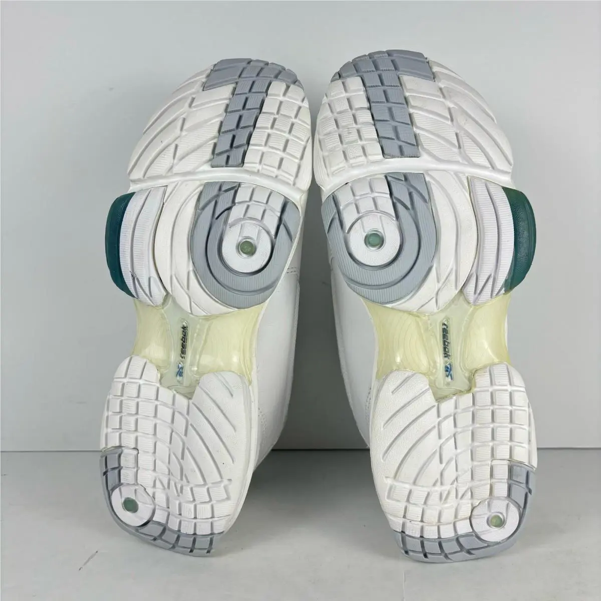 Reebok shoes - White 5