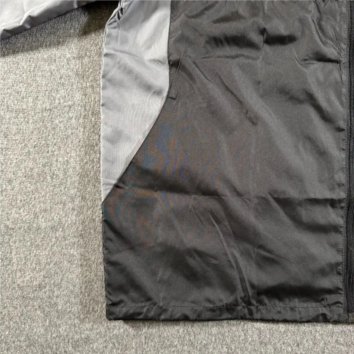 Reebok clothing - Vintage Y2K Reebok SI Raiders Windbreaker - Black 11