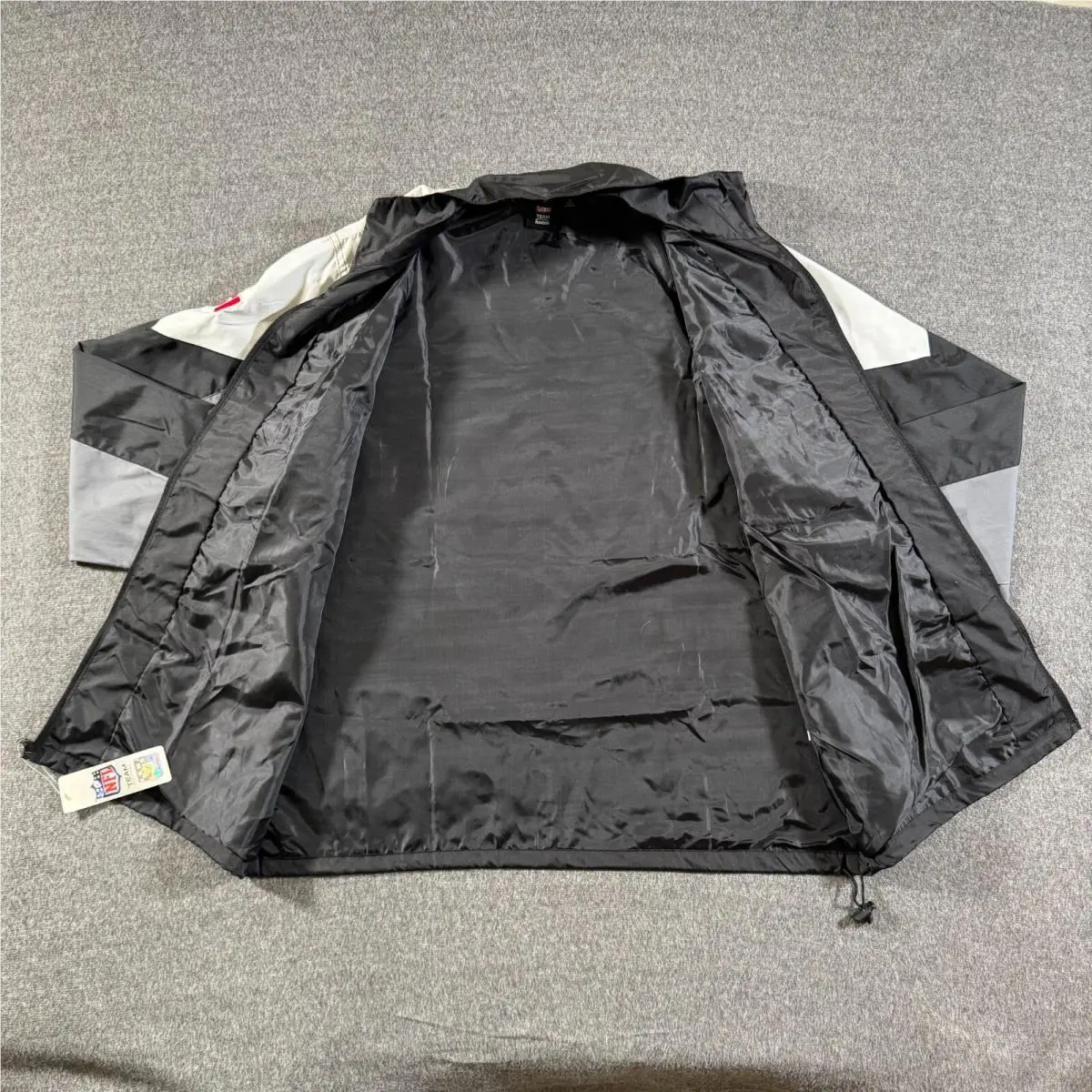 Reebok clothing - Vintage Y2K Reebok SI Raiders Windbreaker - Black 3