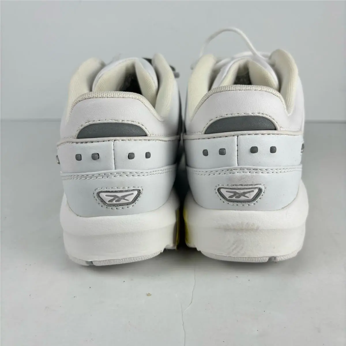 Reebok shoes - White 3