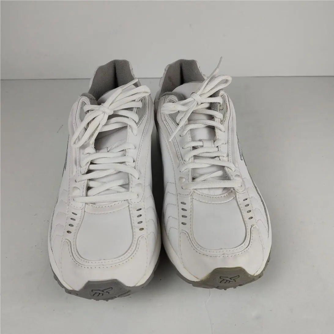 Reebok shoes - White 5