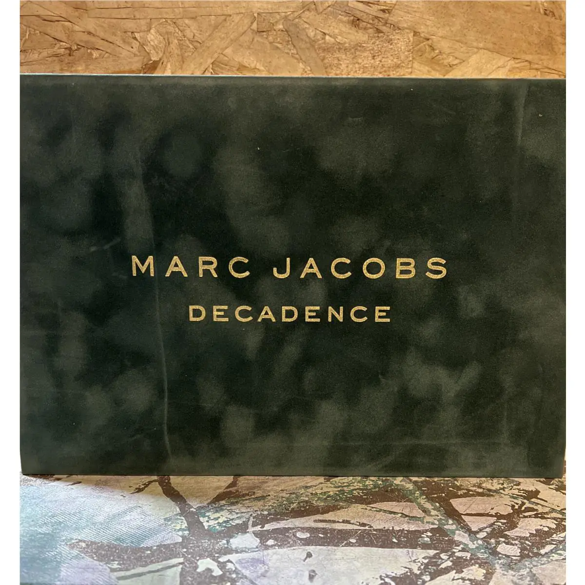 Marc Jacobs Decadence 2PC Gift Set 1.7oz Edp + 2.5oz S/g For Women