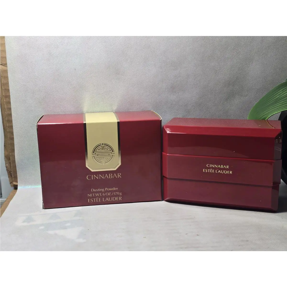 Estee Lauder Cinnabar Perfumed Body Dusting Powder 6 OZ IN Box Htf
