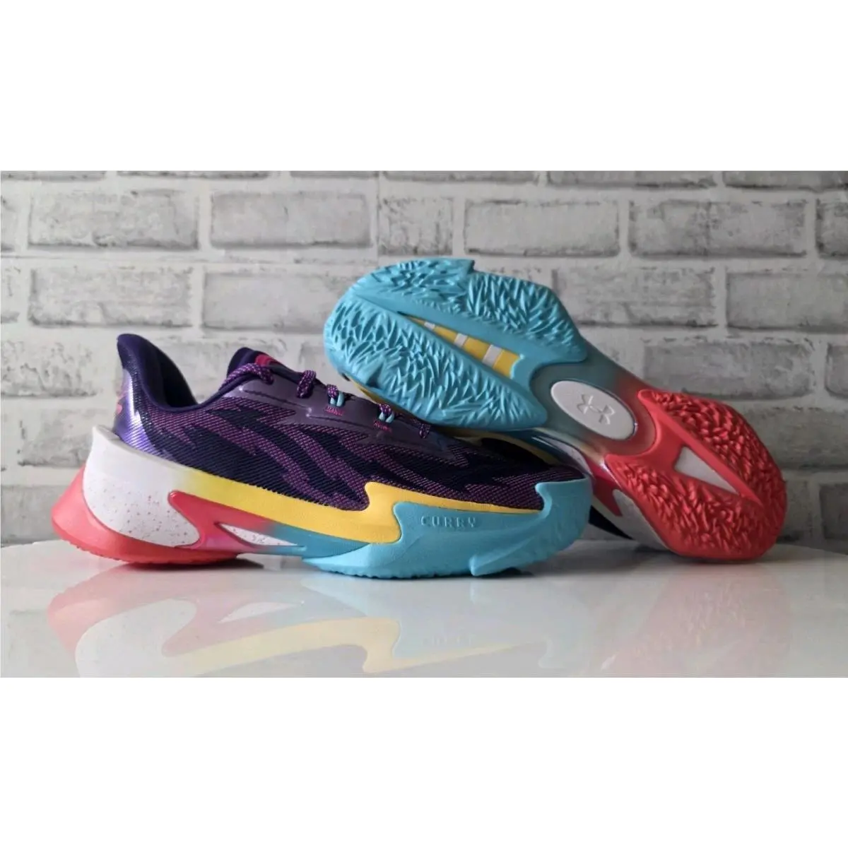 Size 12 - Under Armour Curry Series 7 Curry World Tour 3027983-500