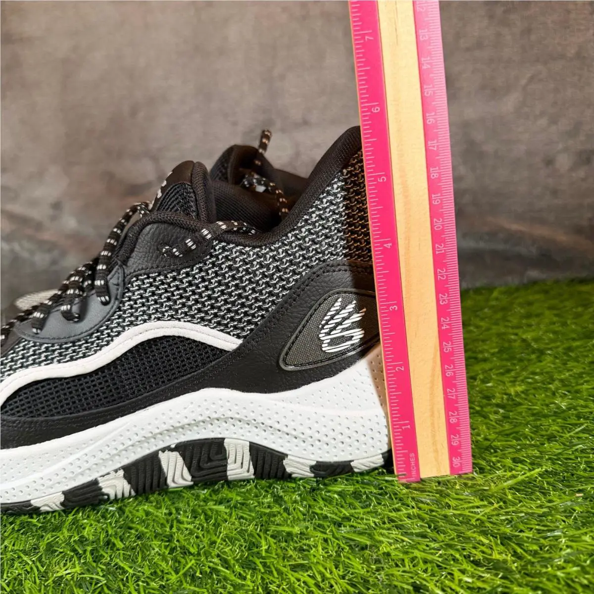 Under Armour shoes - Black 8