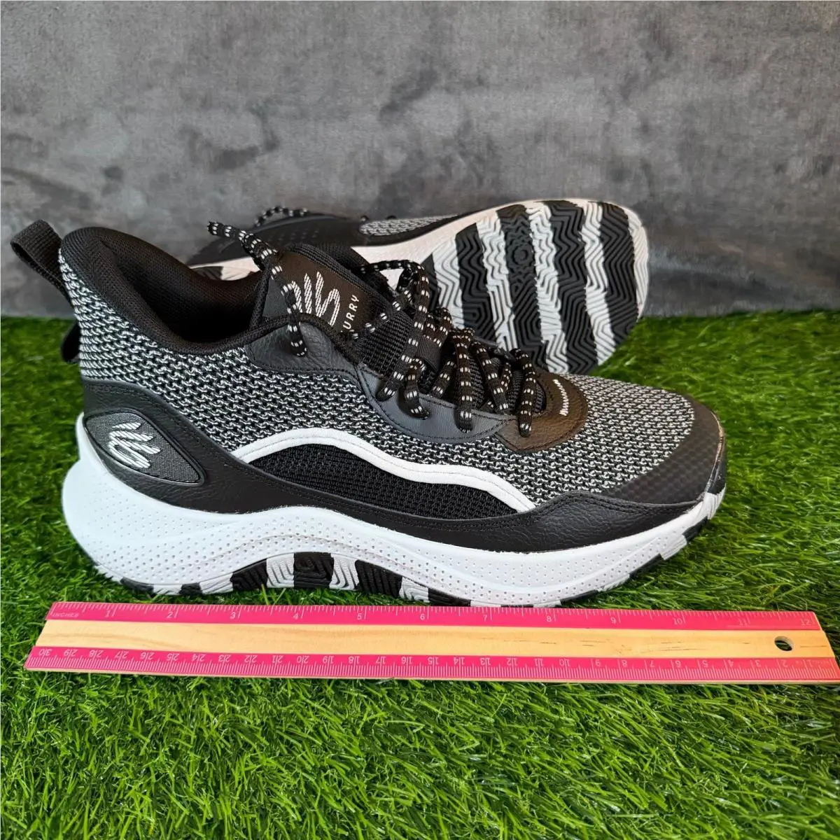 Under Armour shoes - Black 10