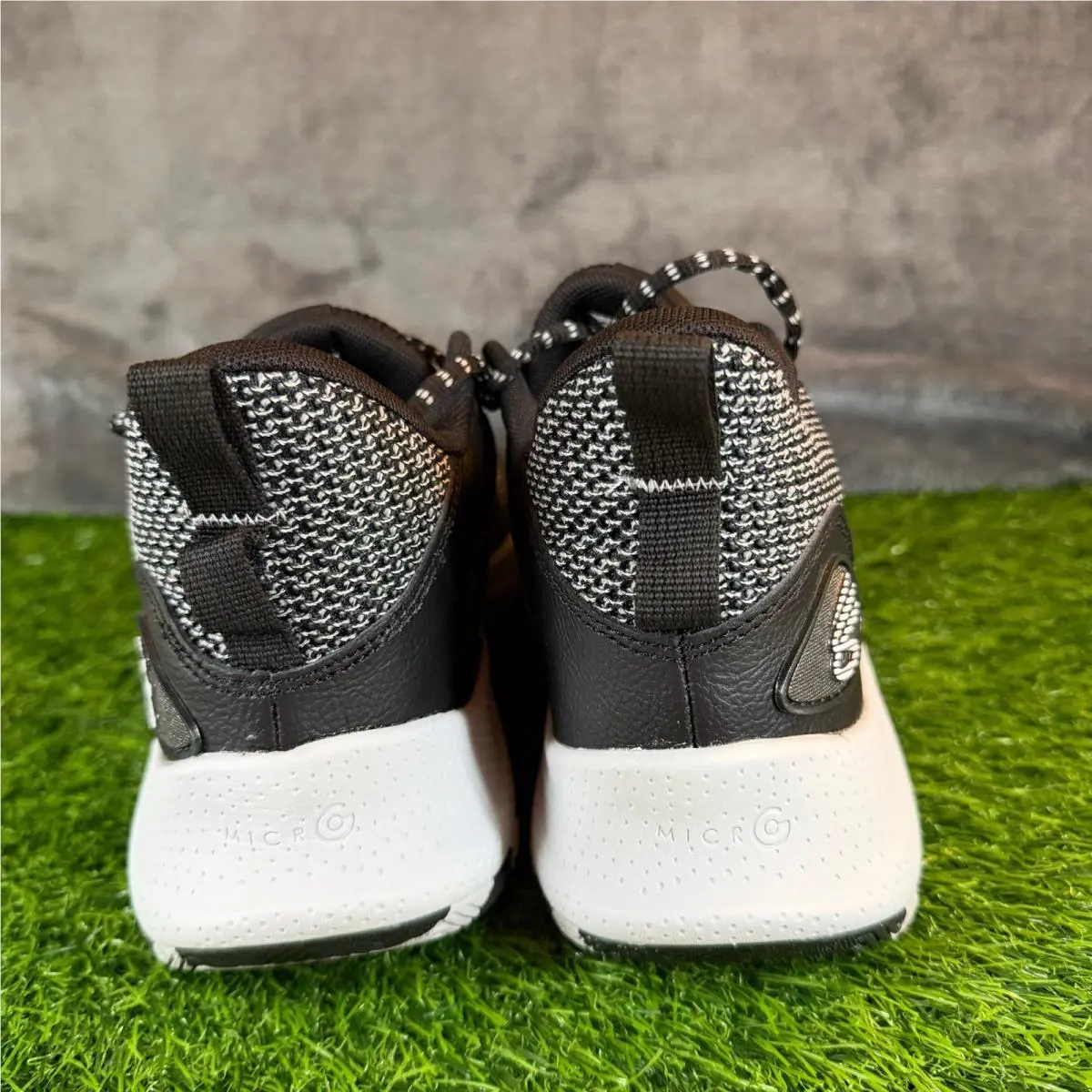 Under Armour shoes - Black 4