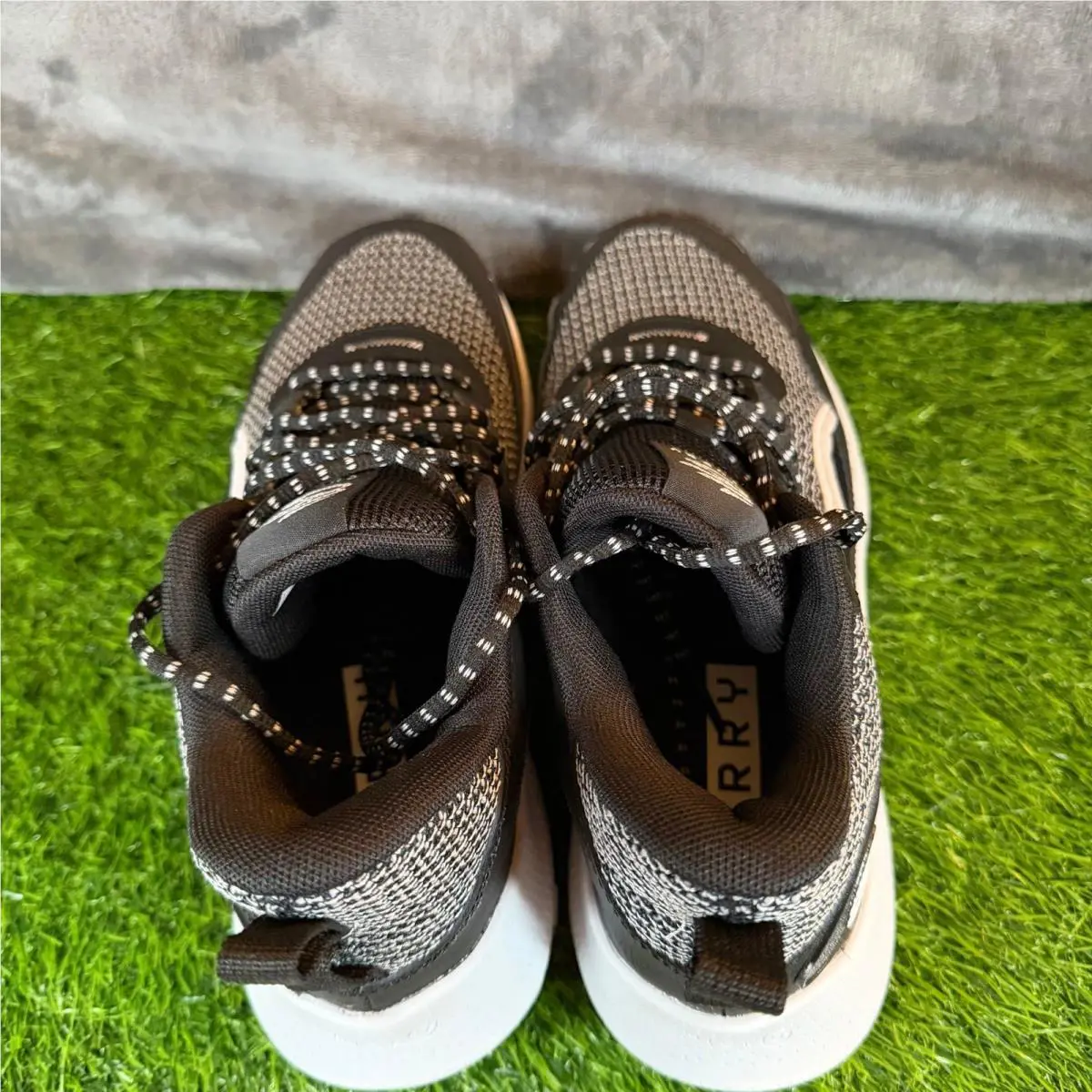 Under Armour shoes - Black 5