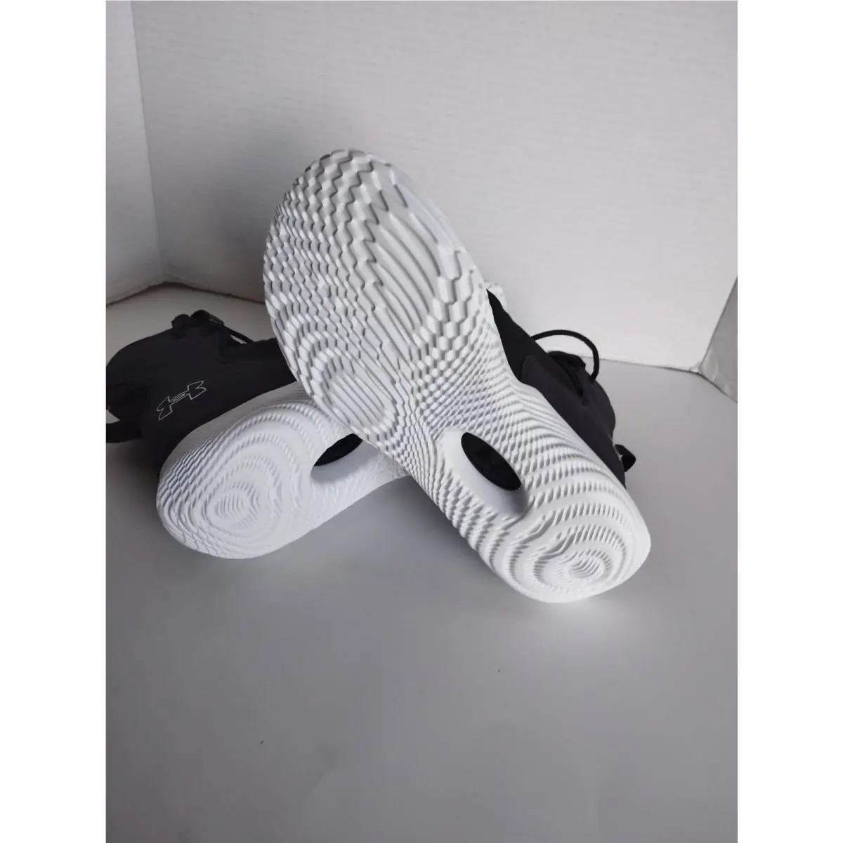 Under Armour shoes - Under Armour Flow - Flow - 3027083-001 - Black 10