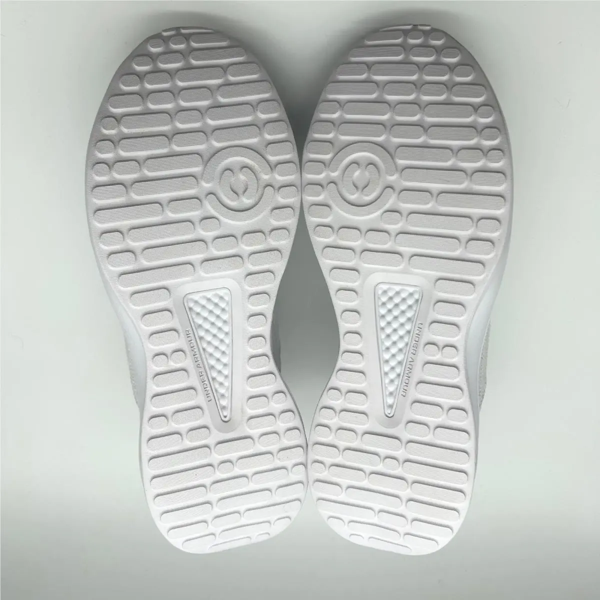 Under Armour shoes - Under Armour Charged Rogue 3 - 3028375-100 - White 7