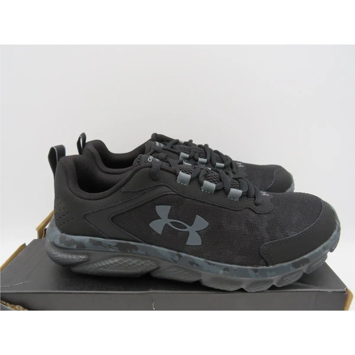 Under Armour shoes - 3025944001 - 3025944-001 - Black (UPC: 195253060359) 2