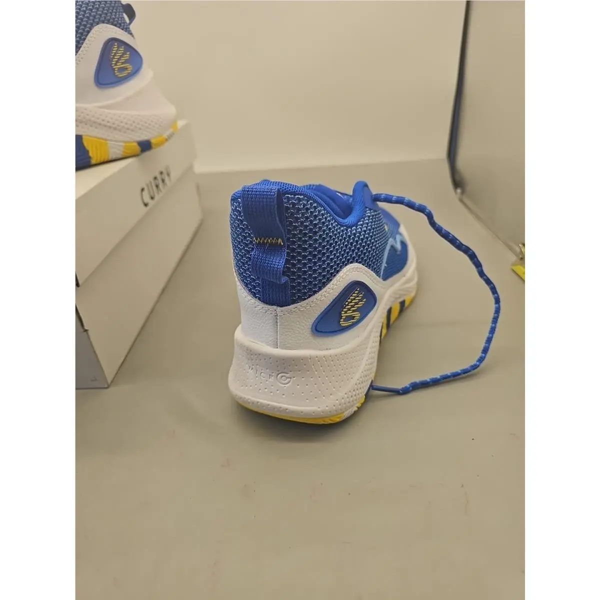 Under Armour shoes - Under Armour Curry 3Z6 - Curry - 3025090-103 - White Blue Yellow 3