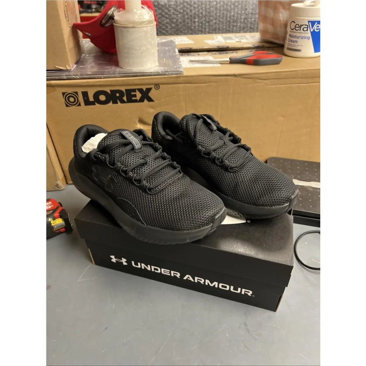 Under Armour shoes - UA Surge - Surge - 3027000-002 - Black 4