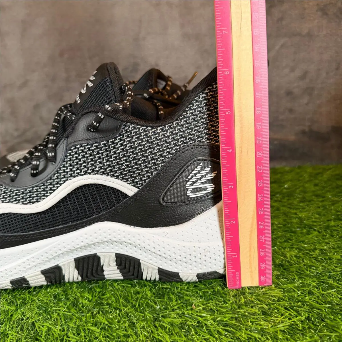 Under Armour shoes - Black 8