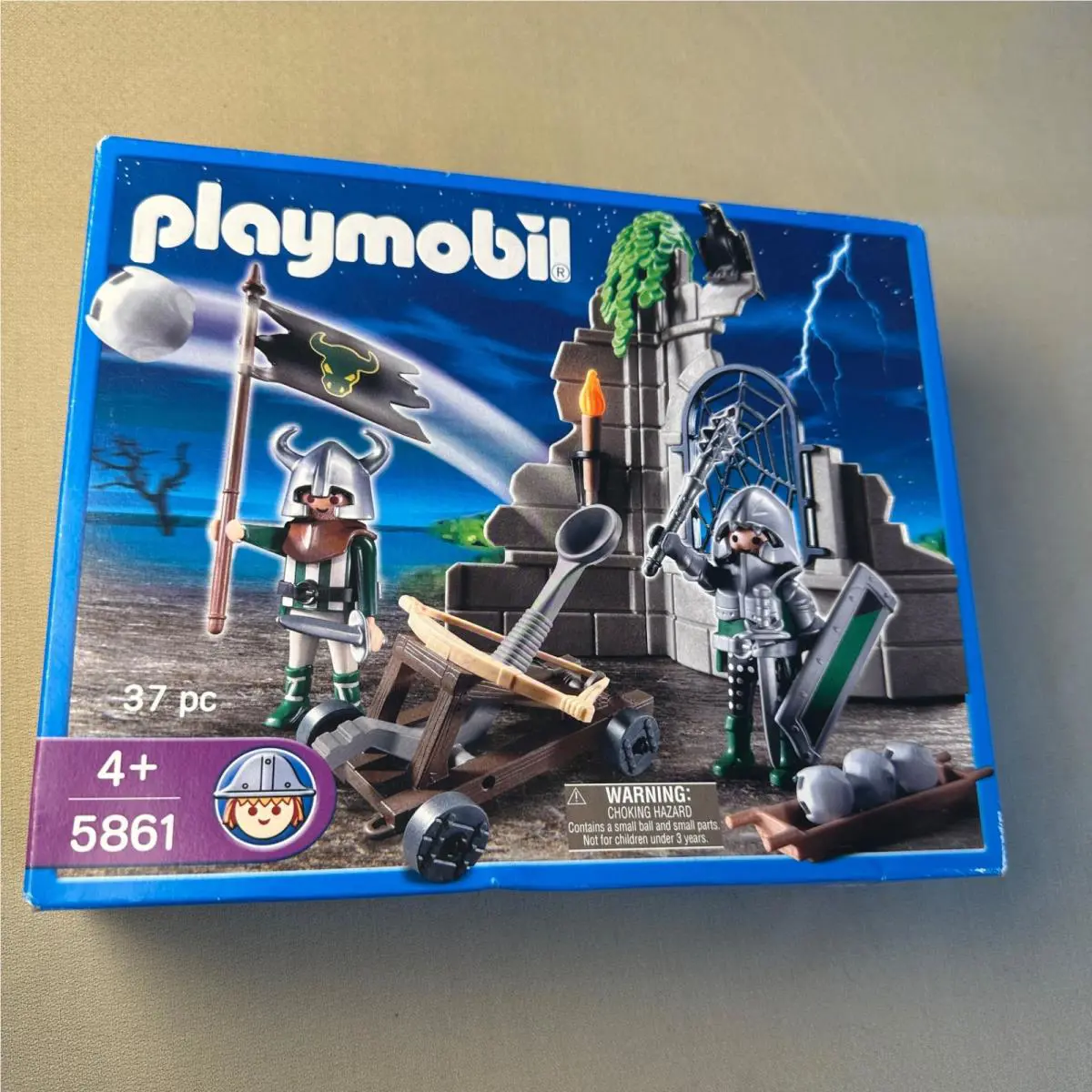 Playmobil 5861 Medieval Knights Siege Set 37 Pieces Castle Catapult Raven