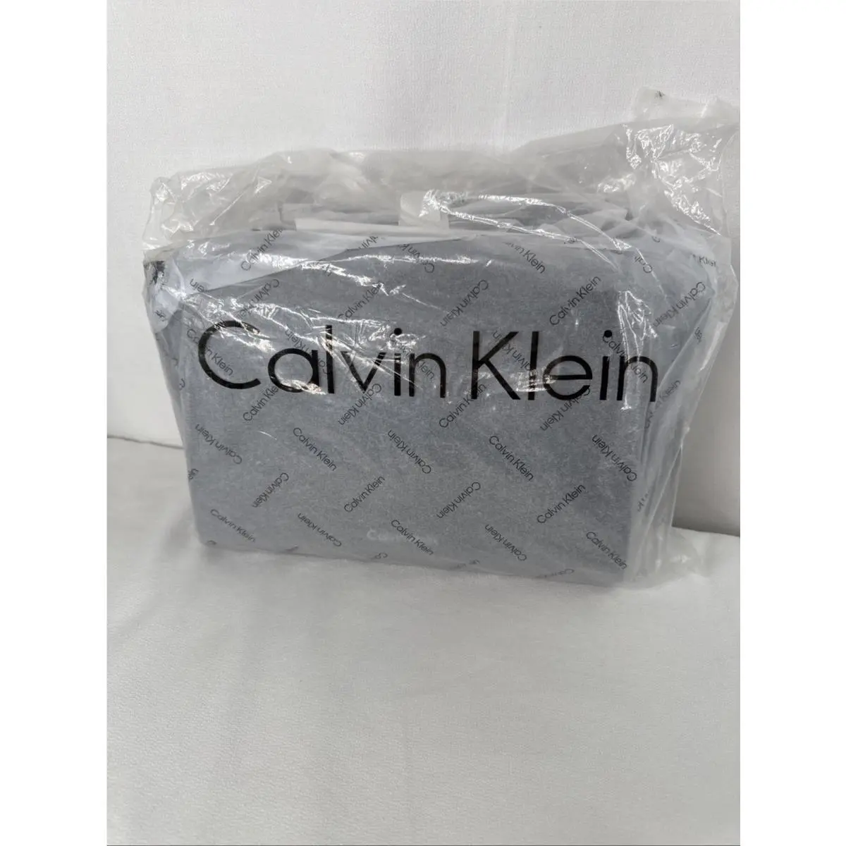 Calvin Klein Women`s Garnet Top Zip Crossbody Black/silver Purse