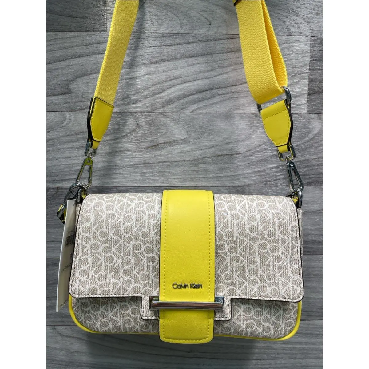 Calvin Klein Nadine Signature Demi Color Yellow A1D029327