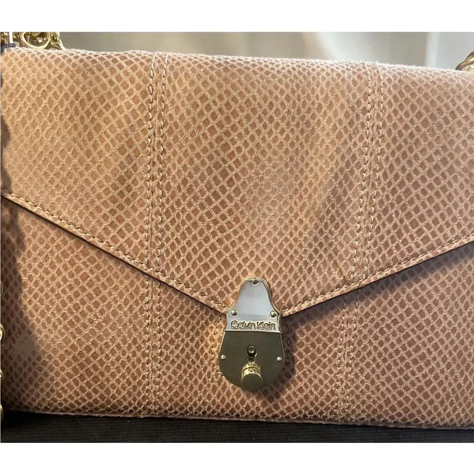 Calvin Klein Lock Leather Shoulder Bag Blush