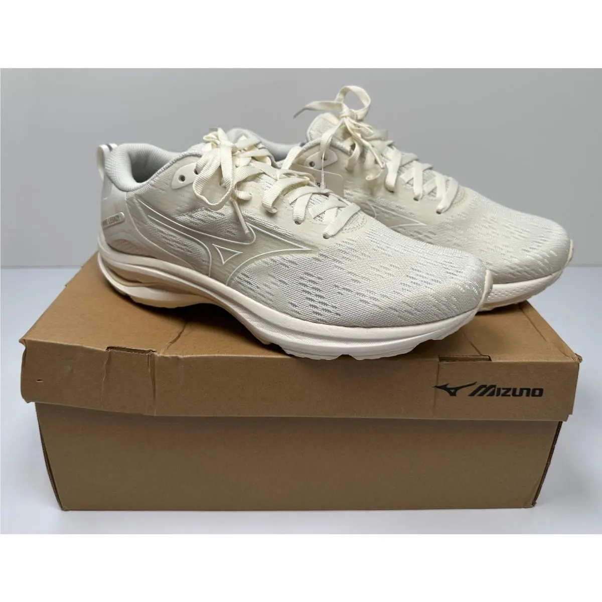 Mizuno shoes - Cream 0