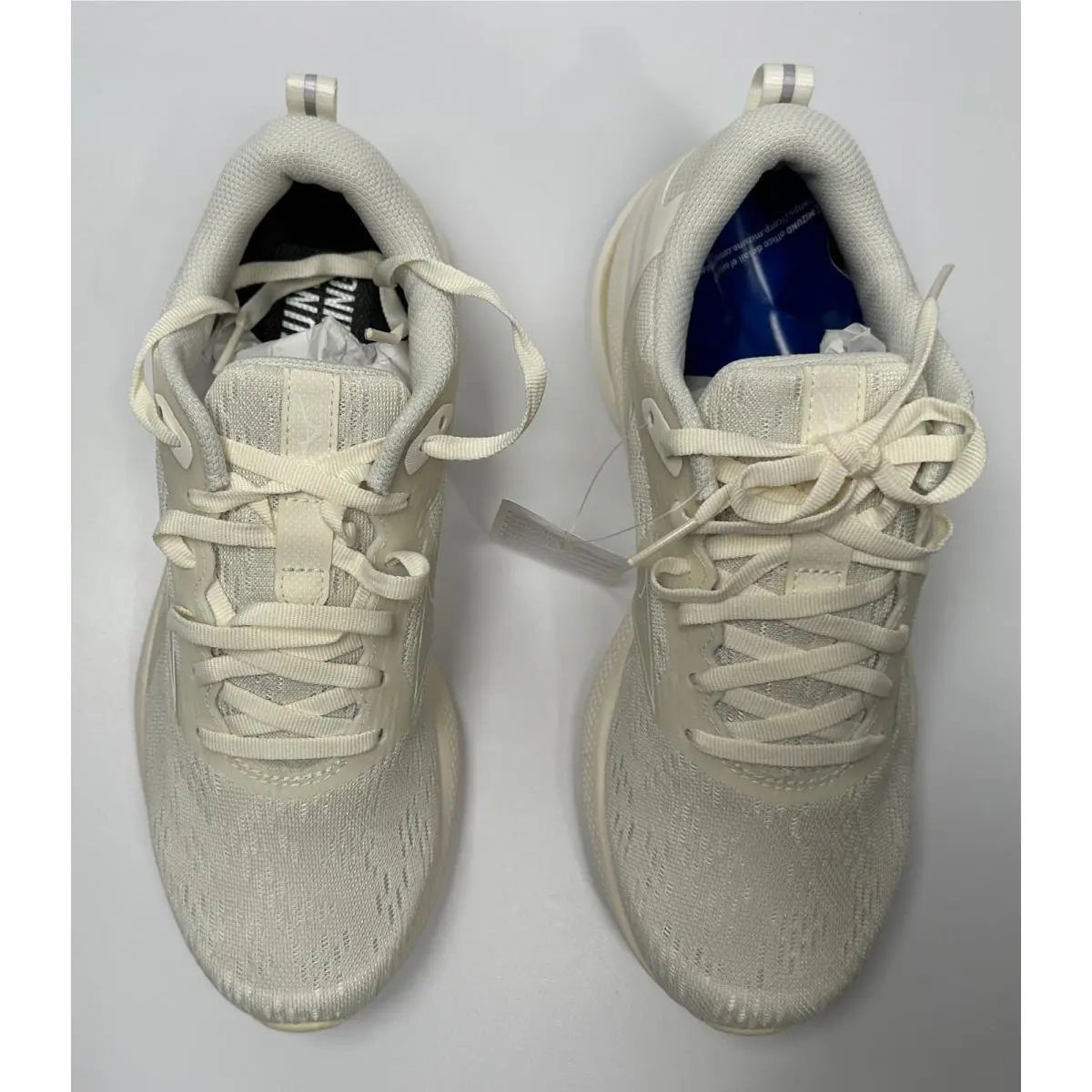 Mizuno shoes - Cream 3