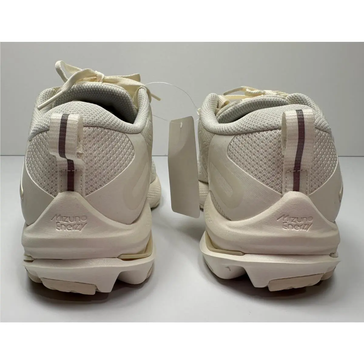 Mizuno shoes - Cream 4