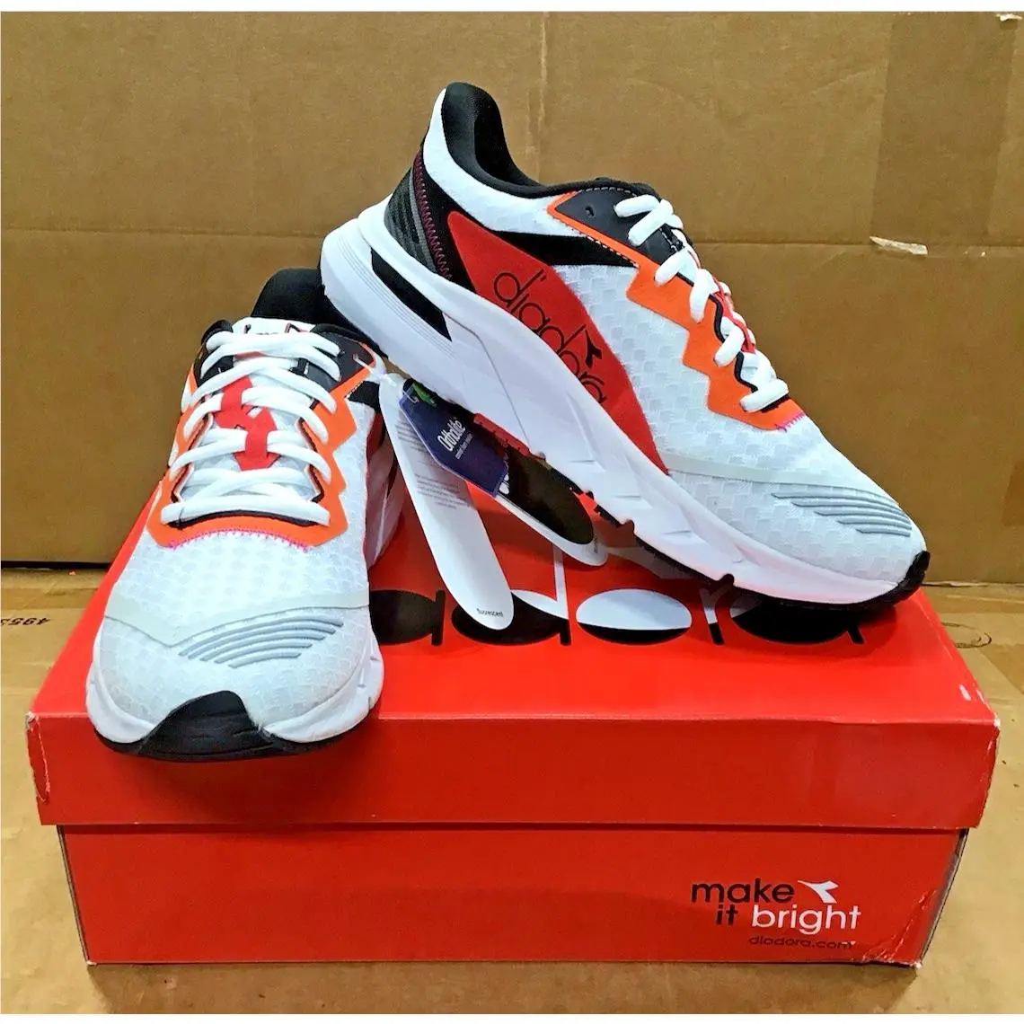 Diadora shoes - diadora Mythos Blushield Volo 2 Running - 178072-C6714 - White 8
