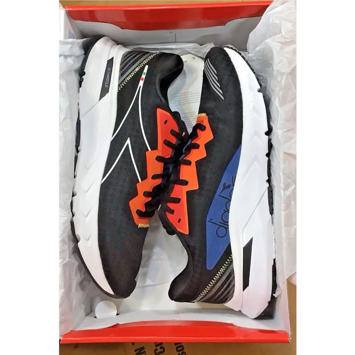 Diadora shoes - diadora Mythos Blushield Volo 2 Running - 178071-C9818 - Black 1