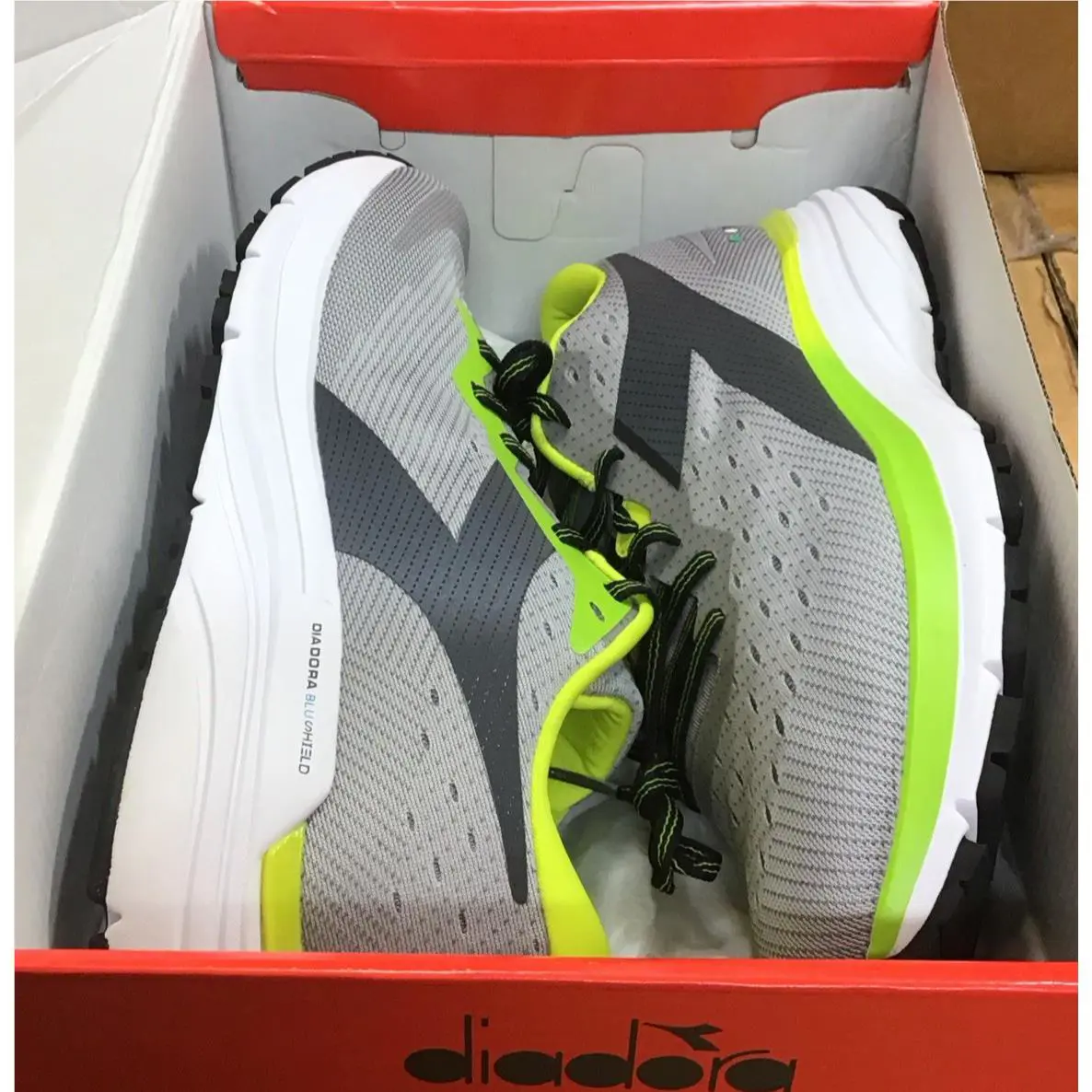 Diadora shoes - Diadora Mythos Blushield 6 - Mythos Blushield - 176892-C9609 - Gray 4