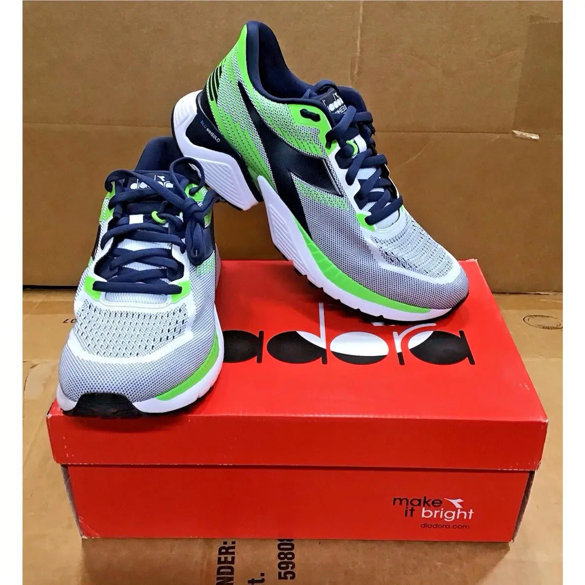 Diadora shoes - diadora Mythos Blushield Vigore Running - 178046-C9805 - White 0