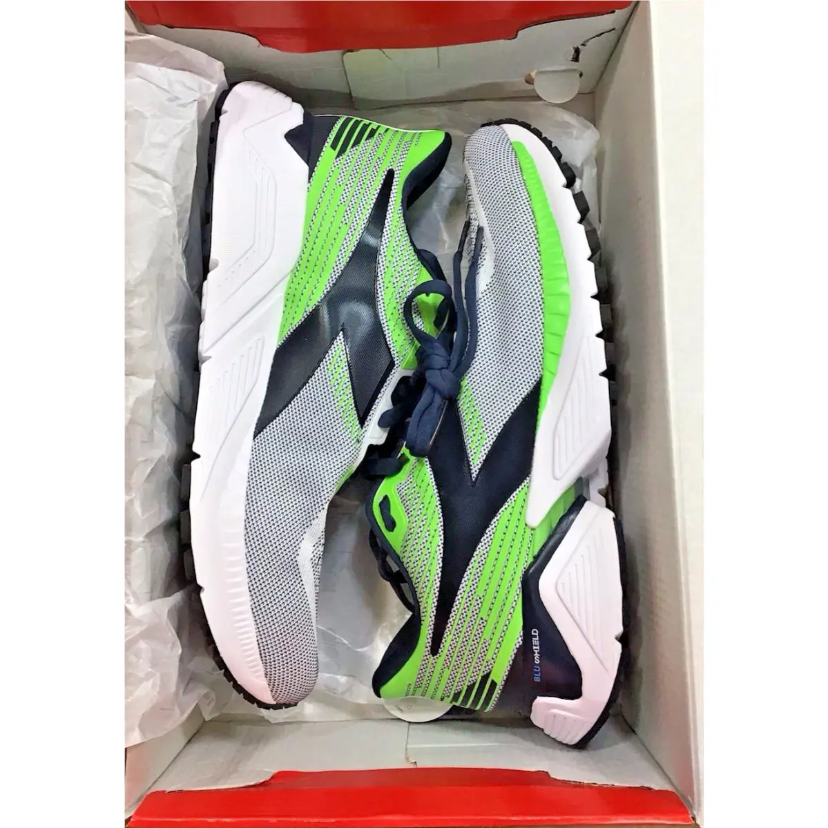 Diadora shoes - diadora Mythos Blushield Vigore Running - 178046-C9805 - White 5