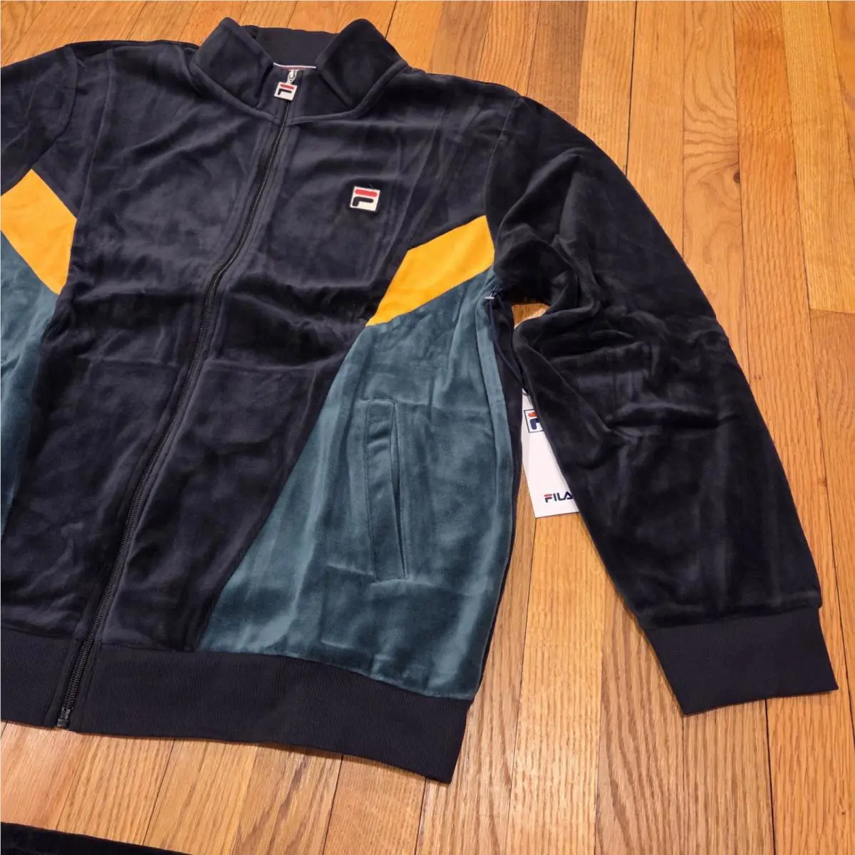 Fila clothing - Black 5