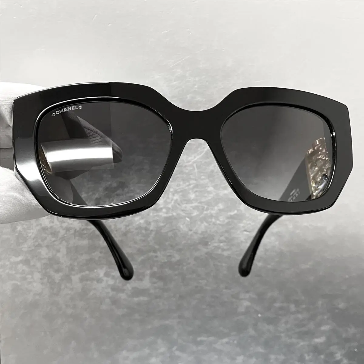 Vintage Chanel Butterfly Frame Black Sunglasses with Glass Pearls 5545A-C622