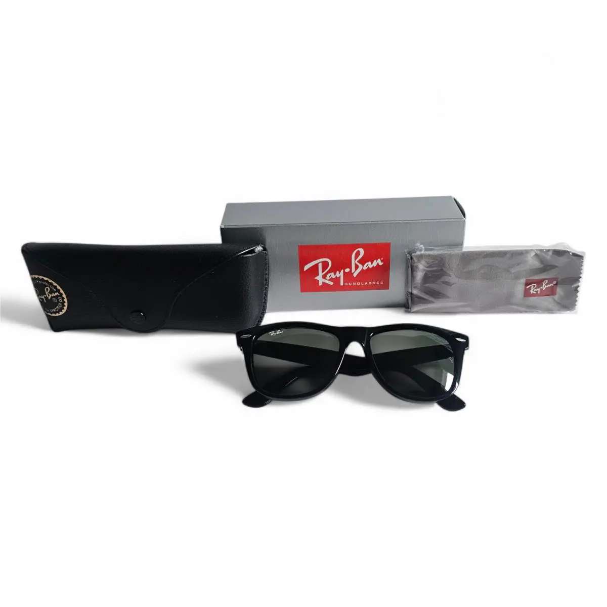 Ray-ban RB2140 Wayfarer Sunglasses Black Frame G-15 Green Lens 54-18-150 Italy