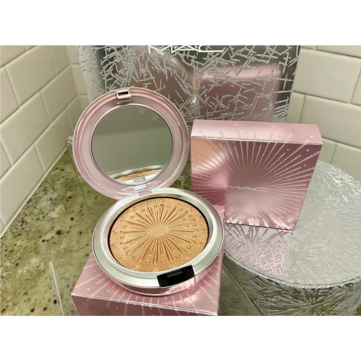 Mac 2020 Frosted Fireworks Extra Dimension and Flashing Ice Skinfinish FLARE FOR THE DRAMATIC by MAC Cosmetics