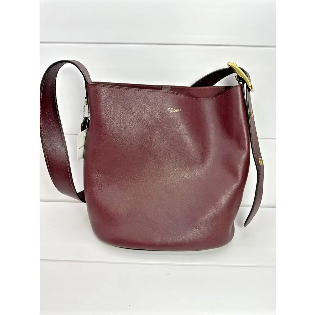 Coach Bleecker Bucket Bag Pouch in Brass/merlot Natural Grain Leather CCC23