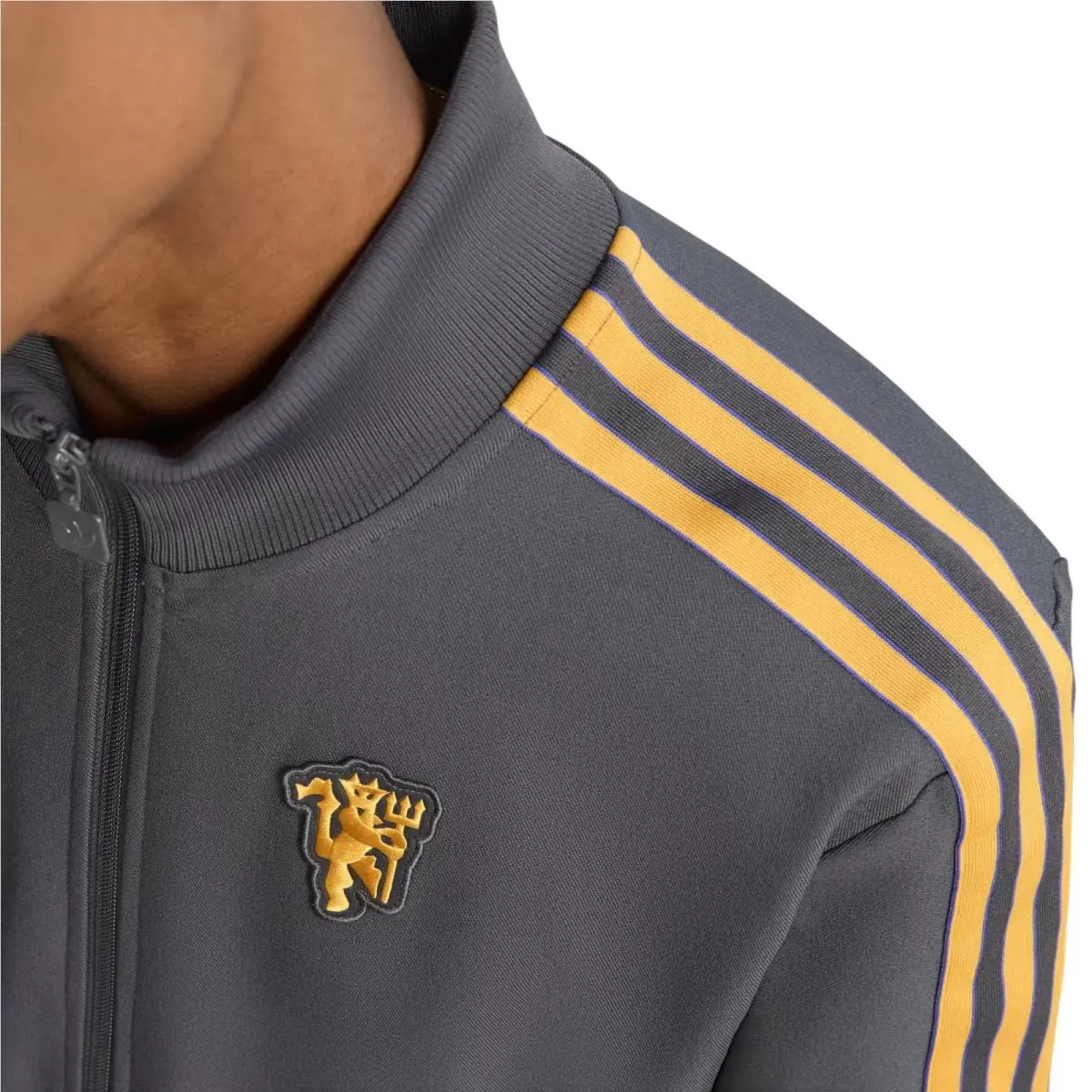 Adidas clothing - Adidas Originals MUFC Icon Track Top - JN2816 - Utility Black 12