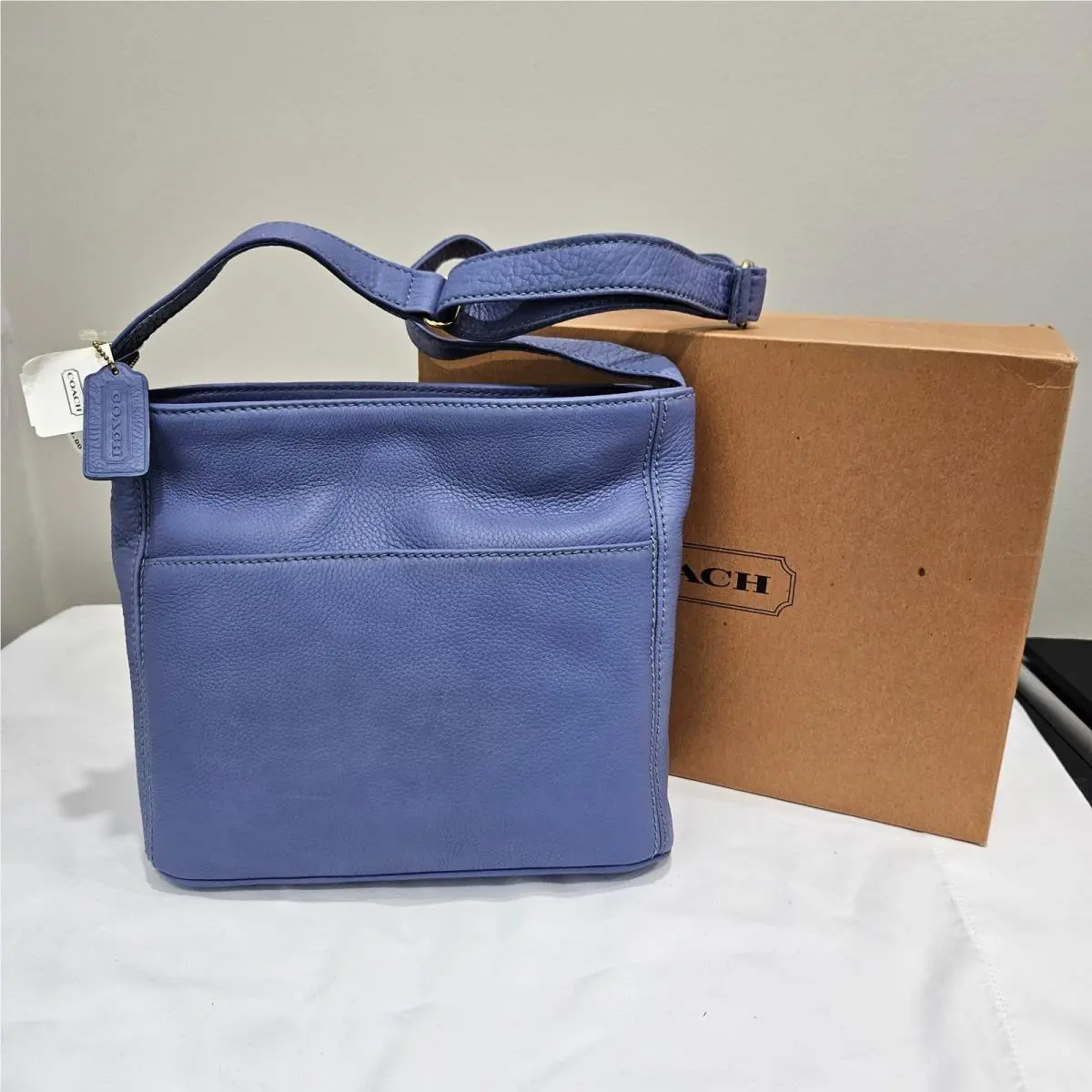 Vintage Coach Sonoma Pocket Zip Natural Grain Shoulder Bag Periwinkle 4924