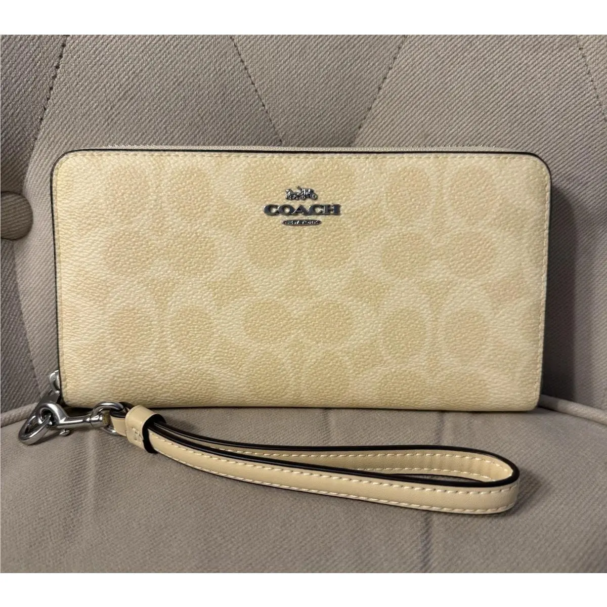 Coach Long Zip Around Wallet In Signature Canvas