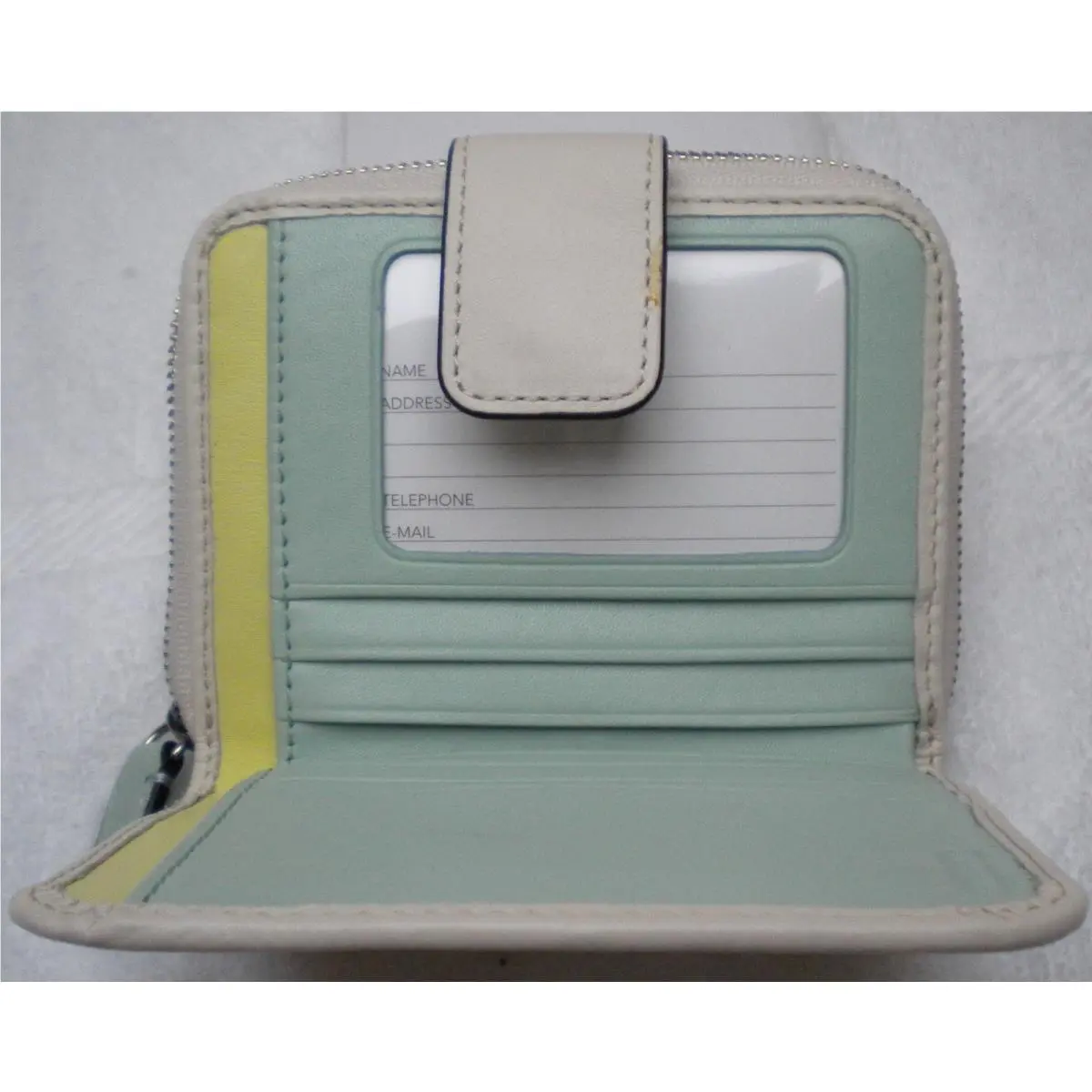 Coach Wallet Leather Zip Around Snap-over Beige/green 5 X 4 X 1