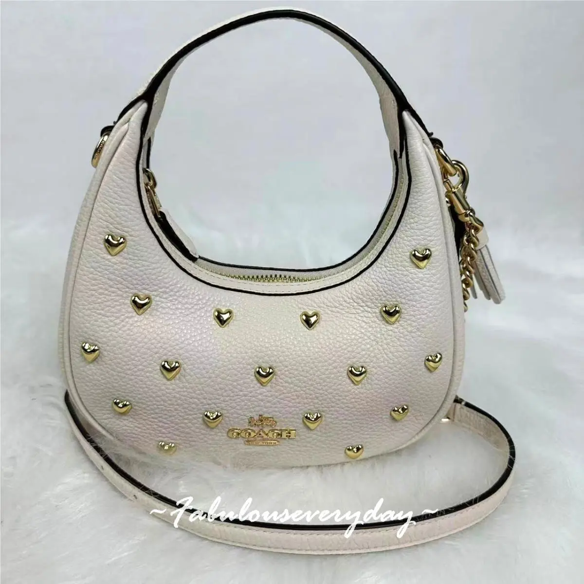 Coach Carmen Mini Crossbody Bag with Heart Rivets Leather/gold/chalk CDB85